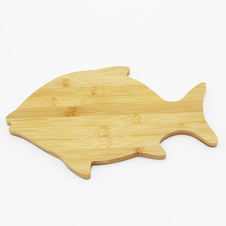 Fish shape cutting board 